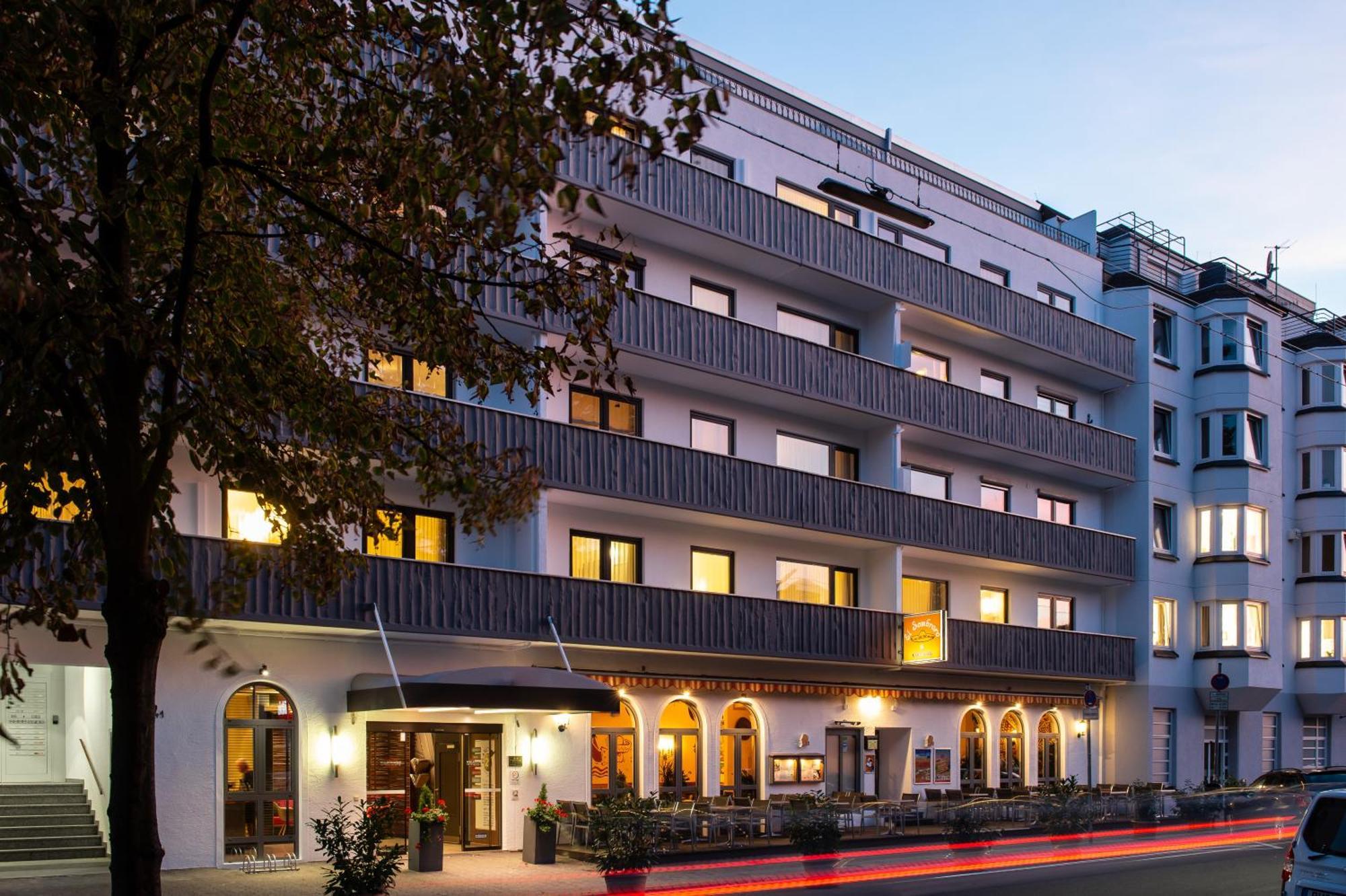 Saar City Hotel ザールブリュッケン エクステリア 写真