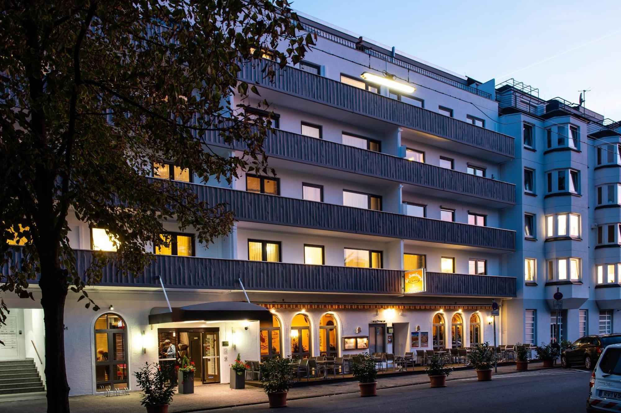 Saar City Hotel ザールブリュッケン エクステリア 写真